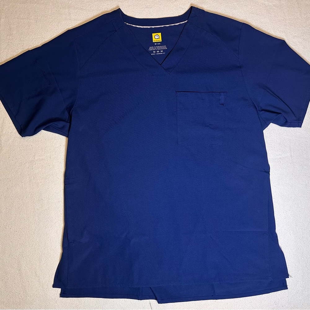 WonderWink Men's Navy V-Neck Scrub Top